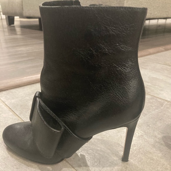 Valentino boots size. 51/2 - Picture 1 of 3